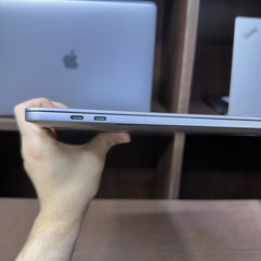 Apple - MacBook Pro 13.3" A1706 - Intel Core i5 2.3GHz with 8GB Memory - 256GB SSD (2017)