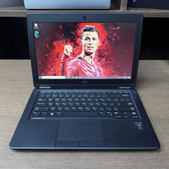 Dell - Latitude E7250 / 13"