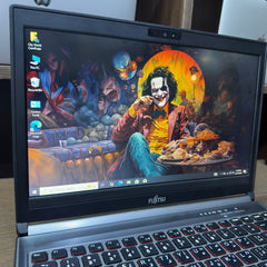 FUJITSU Laptop - Lifebook E736 / 13.3" Inches Screen