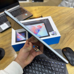 Oteeto Tab 91 - The latest 2 in 1 Tablet (New in Box + Accessories)