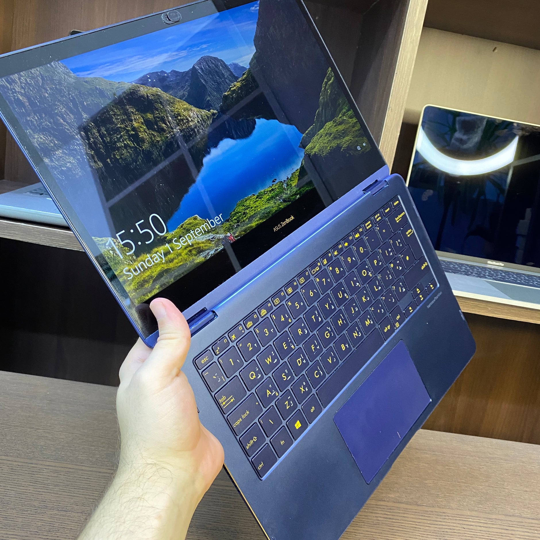 ASUS マザー 5インチベイ BenQモニター i5 6600K ssd128 Asus