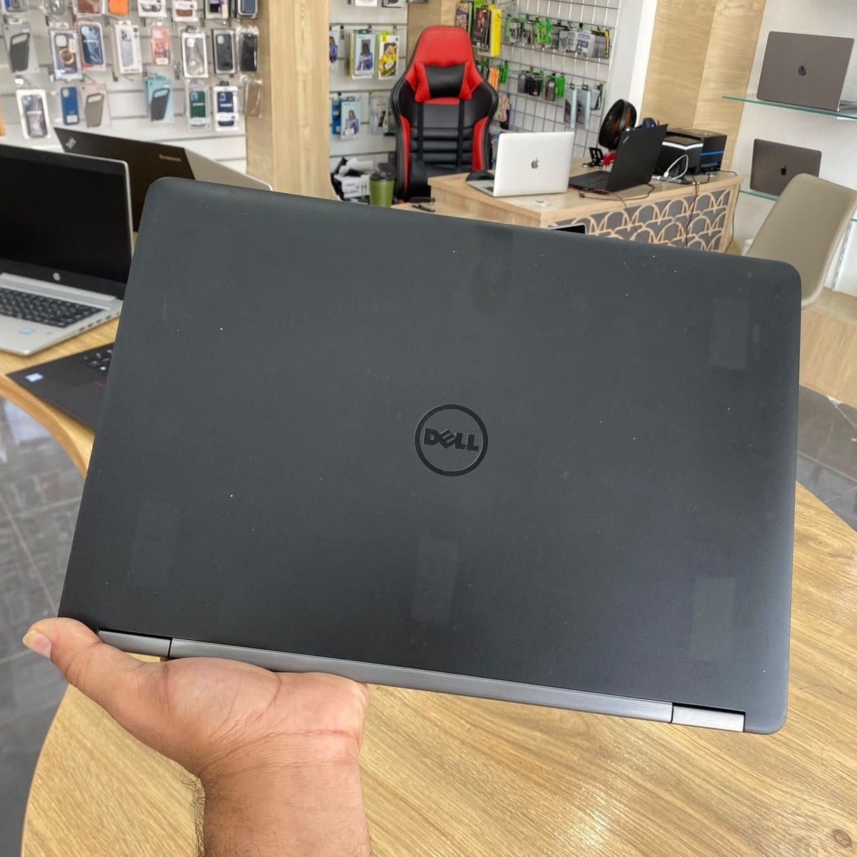 Dell Latitude 7470
