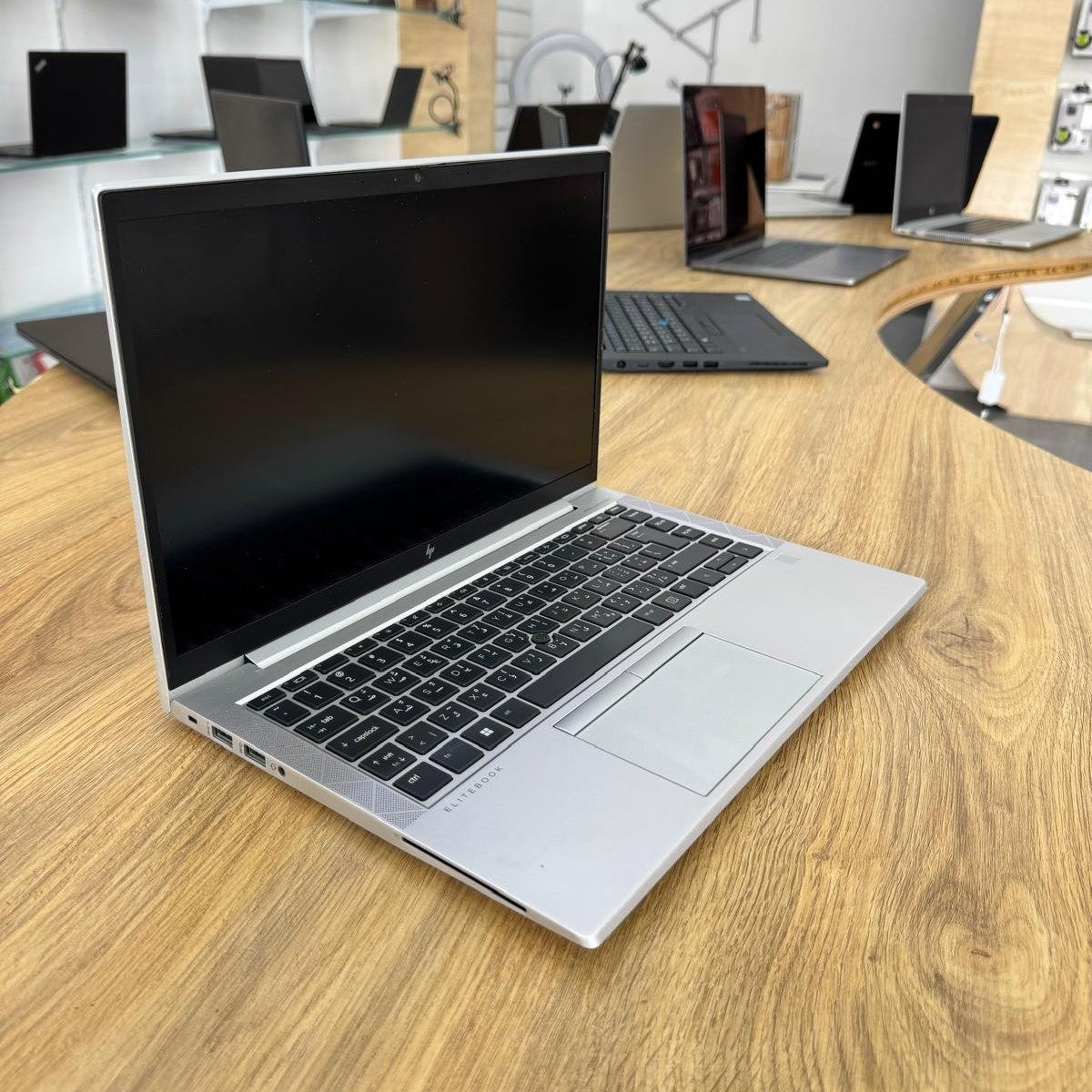 HP EliteBook 840 G8