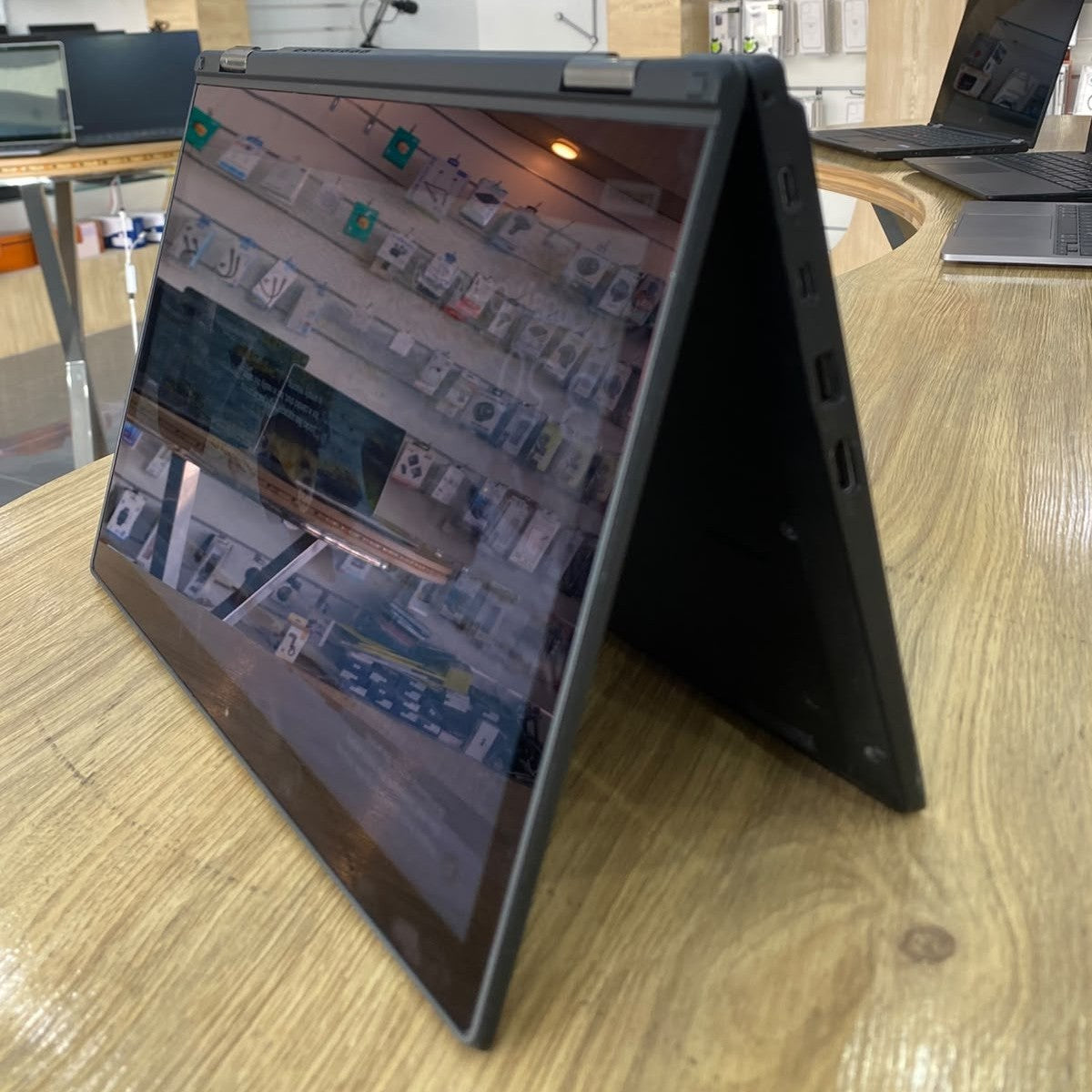 Lenovo ThinkPad L380 Yoga